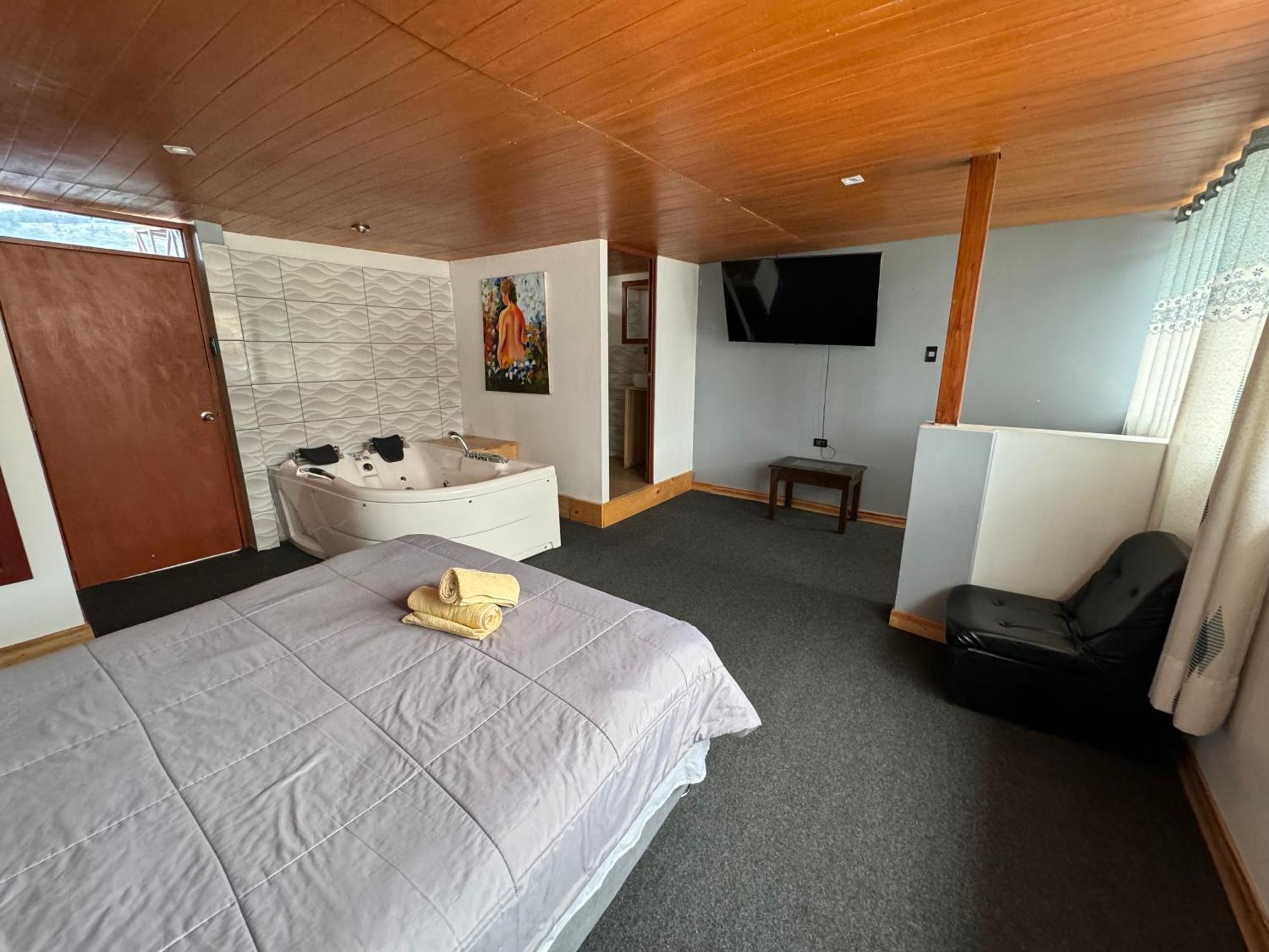 חוארז Hotel Alpamayo Guest House מראה חיצוני תמונה